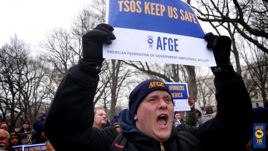 TSA Union Says Shutdown is ‘Unacceptable’ and Calls on Congress to Re-Open the Government